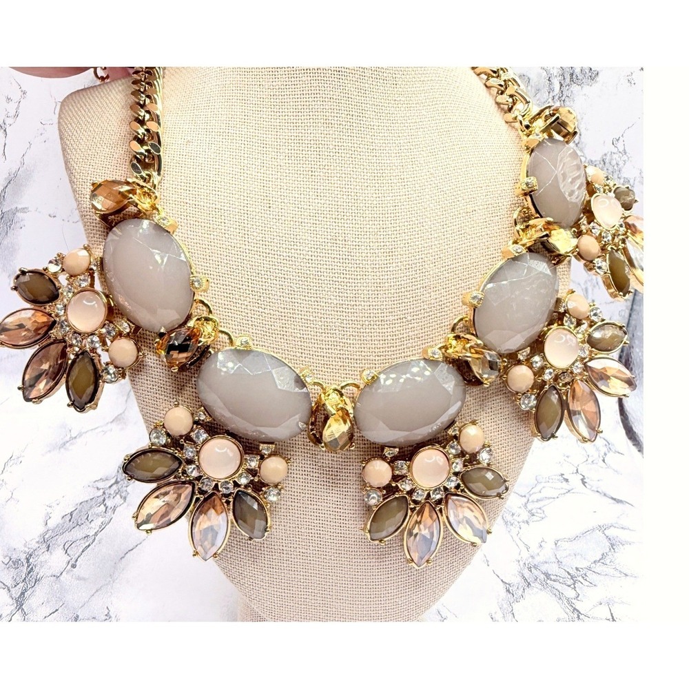 Blush Champagne Glass‎ Crystal Floral Bib Statement Necklace 18–20"